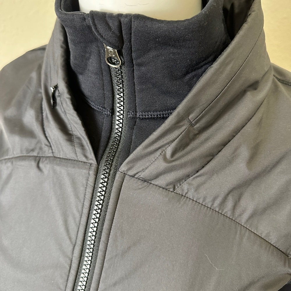 Lululemon jacket - Picture 6 of 8